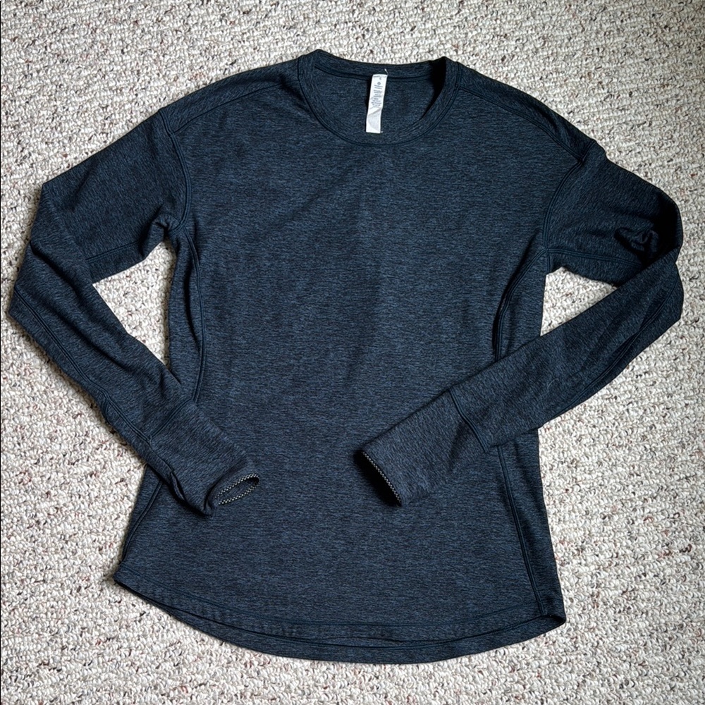 Lululemon Athletica Black and Blue Fitted Long Sleeve Jersey